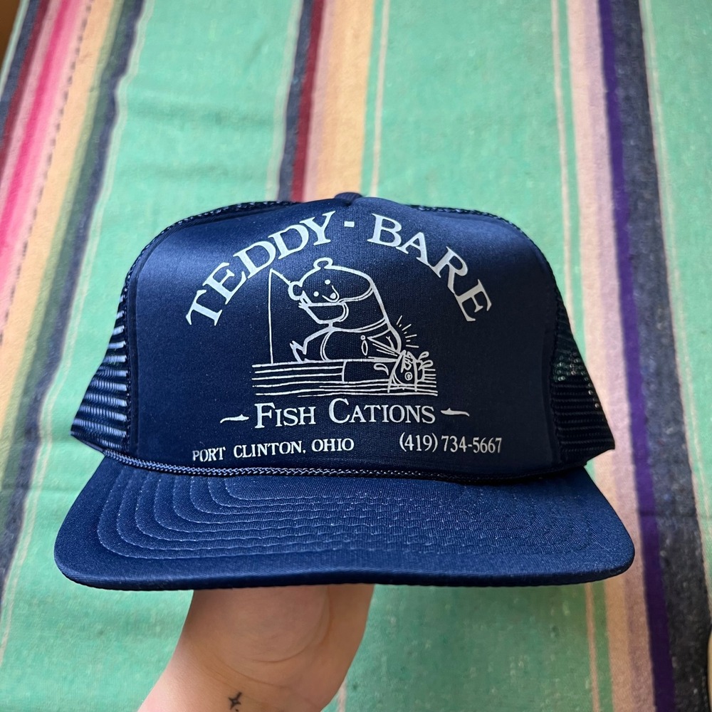 1980s vintage Trucker Hat Unisex OSFM Navy Teddy-Bare Port Clinton OH AW6